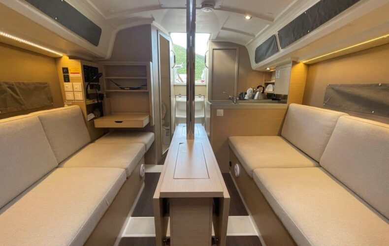 PEANUT Oceanis 30.1 Bareboat Yacht BVI Yacht Charters